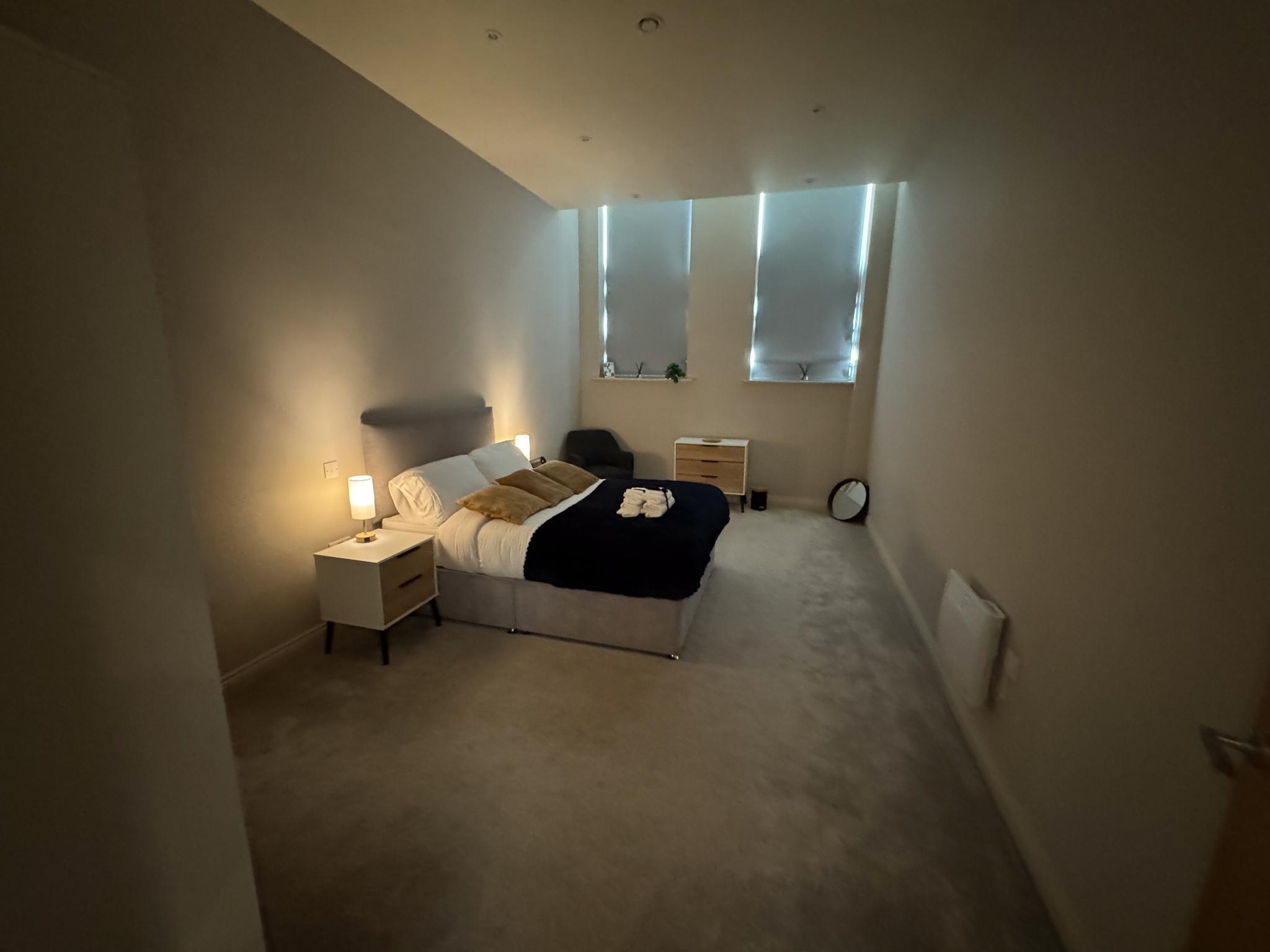 Spacious Comfort | Cinema lux | Prime Leeds2